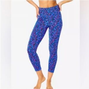 Lilly Pulitzer Weekender High Rise MIDI Leggings in Blue Flare Growl and Prowl S